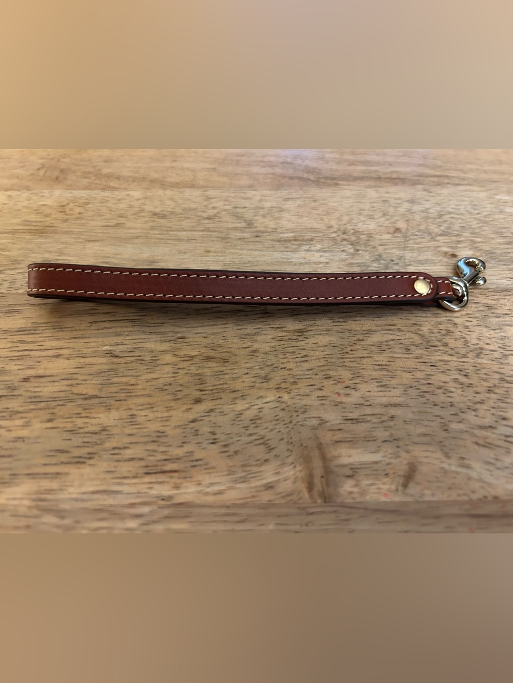 🦆Dooney & Bourke wristlet strap